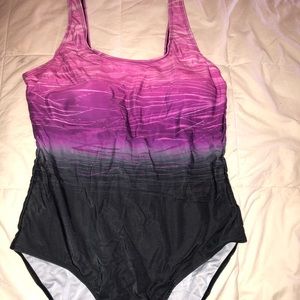 NWOT Two-Tone One Piece Swimsuit